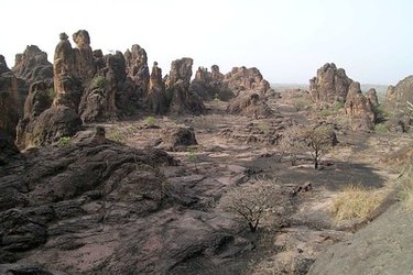 wendtoin-tonde-rtkAMEmpylQ-unsplash