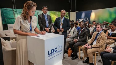 Marie-Orléa Vina, Madagascar’s Minister of Environment and Sustainable Development, signs her government up to participate in LIFE-AR